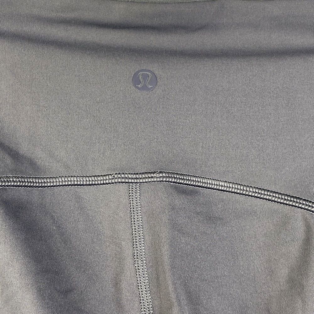 Lululemon Wunder Under Crop Pants Size 8 Hi-Rise Tights 21" Inseam Gray Mesh